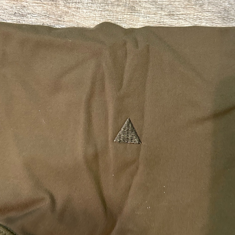 Vitality Flared Yoga Pants. Excellent condition.